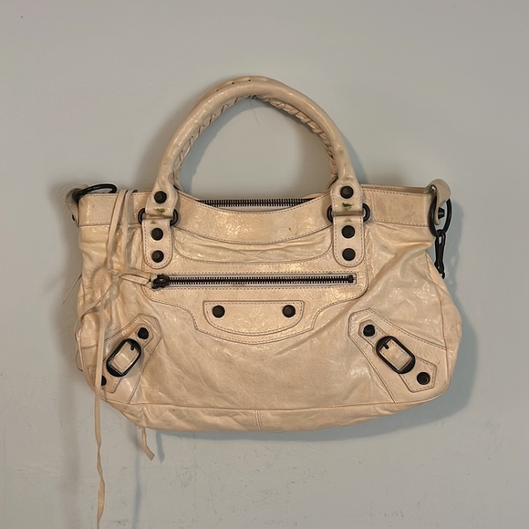 REDUCED ⬇️⬇️⬇️ Authentic Balenciaga  Bag - Picture 2 of 9